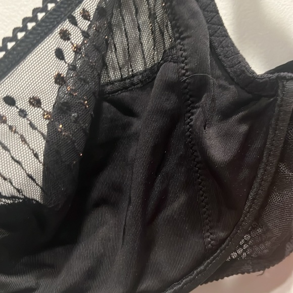 Chantelle uw bra 36D black w/gold trim   Excellent condition/nearly new - Picture 7 of 7